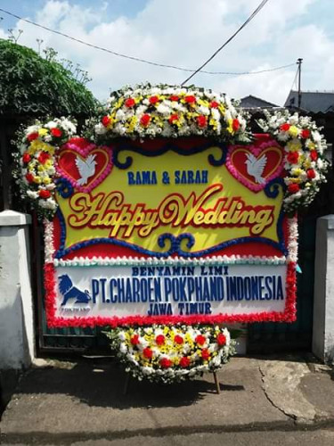 Karangan Bunga Pernikahan gedung serbaguna pahandut